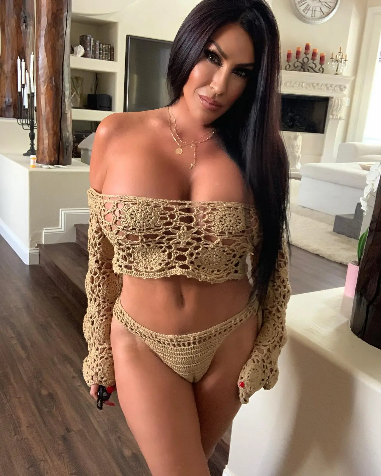 Alanna escort in Dubai