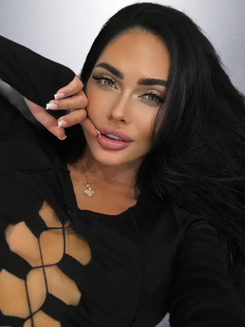Amanda escort in Paris