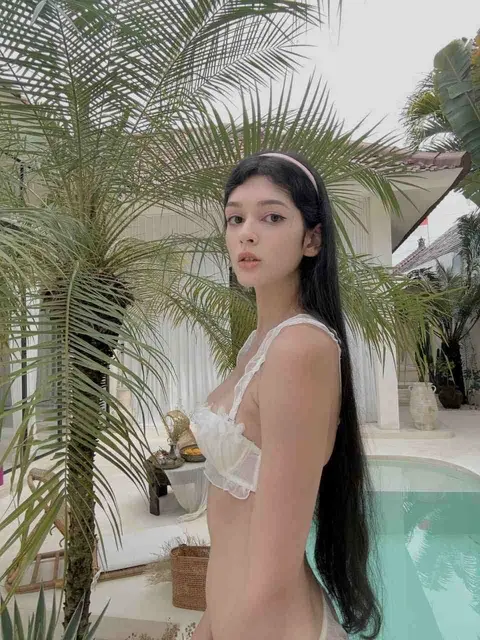 Amanda escort in Paris