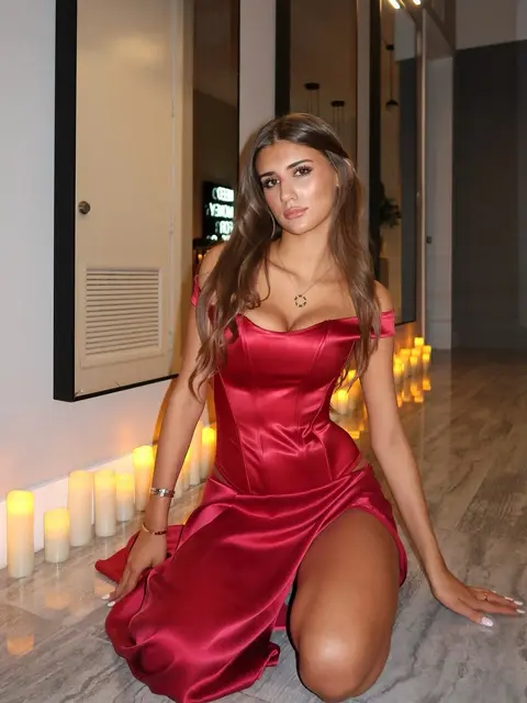 Anasia escort in Dubai