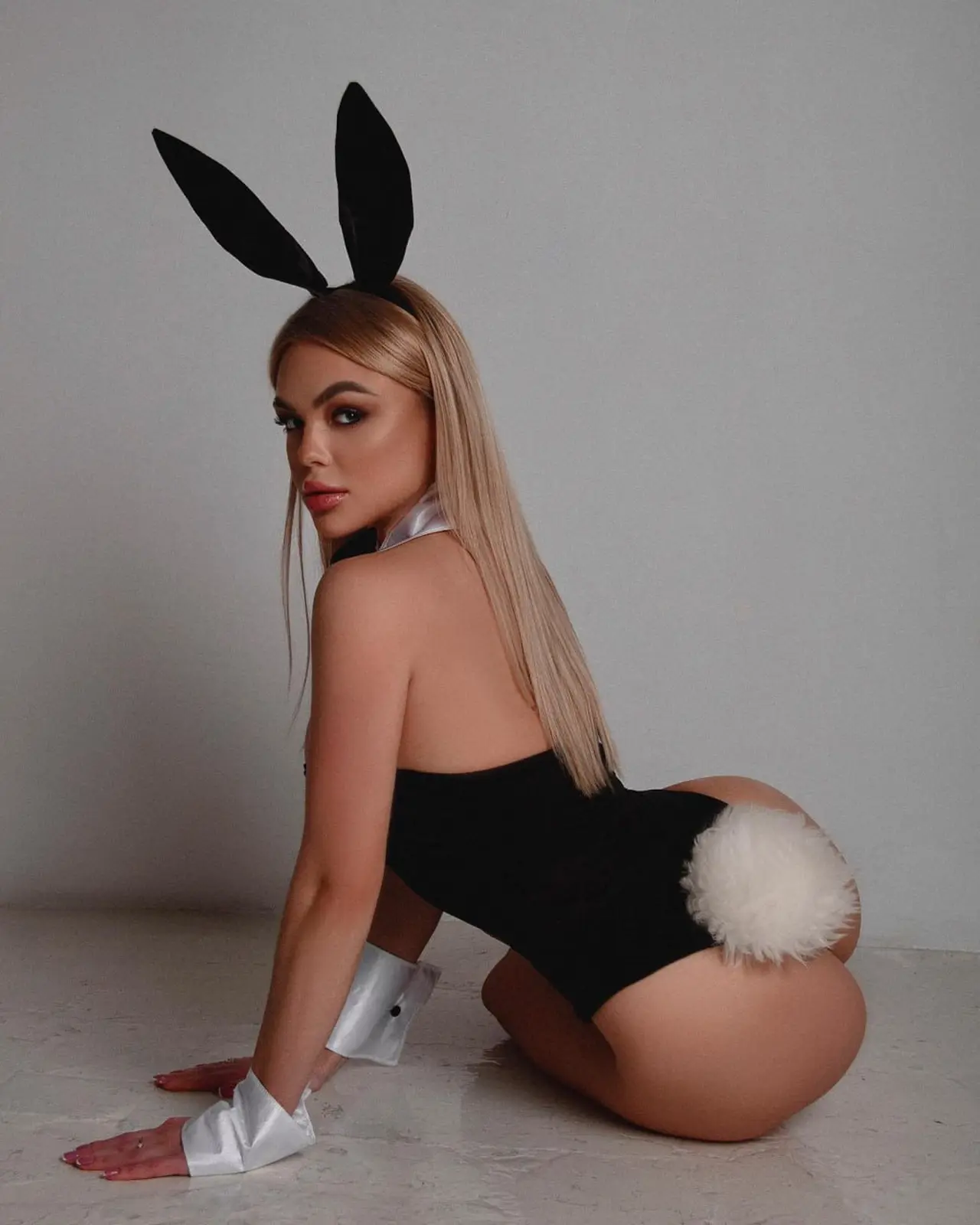 Ariana escort in London