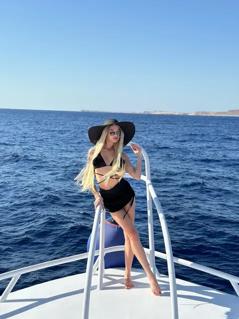 Catolina escort in Paris