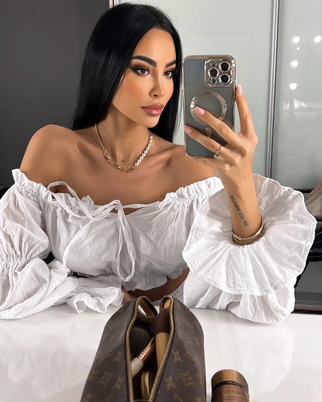 Cheyenne escort in Dubai