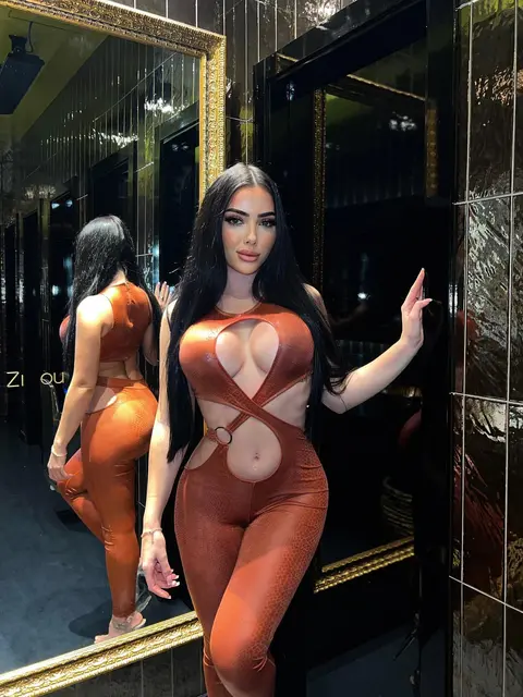 CLAUDIA escort in Dubai