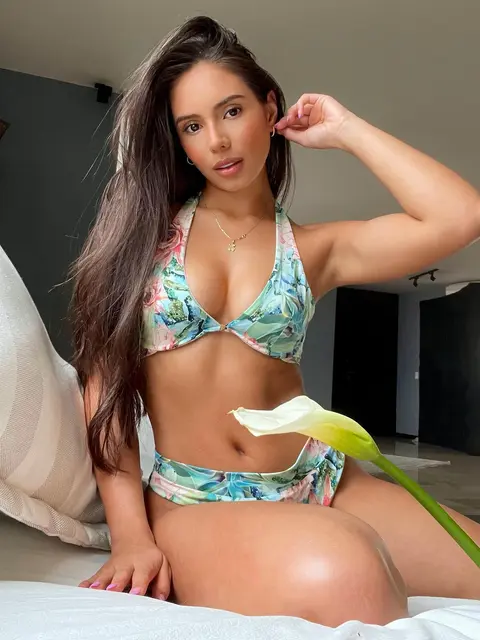 Daniella escort in Dubai