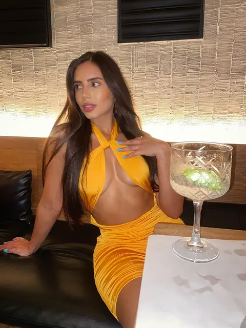 Daniella escort in Dubai