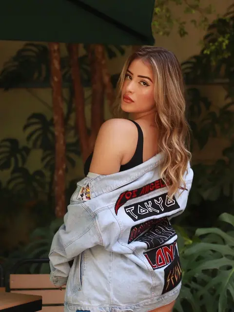 Элизабет эскорт в городе Дубай