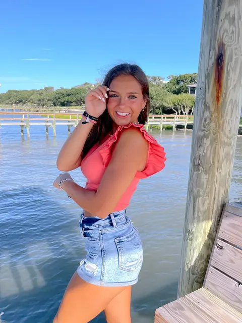 EMMA Escort in Dubai