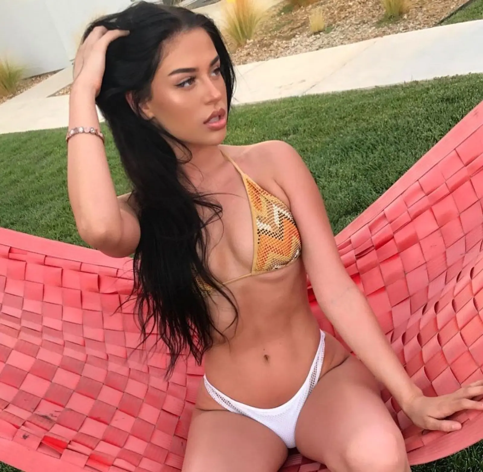 Estelle escort in Dubai