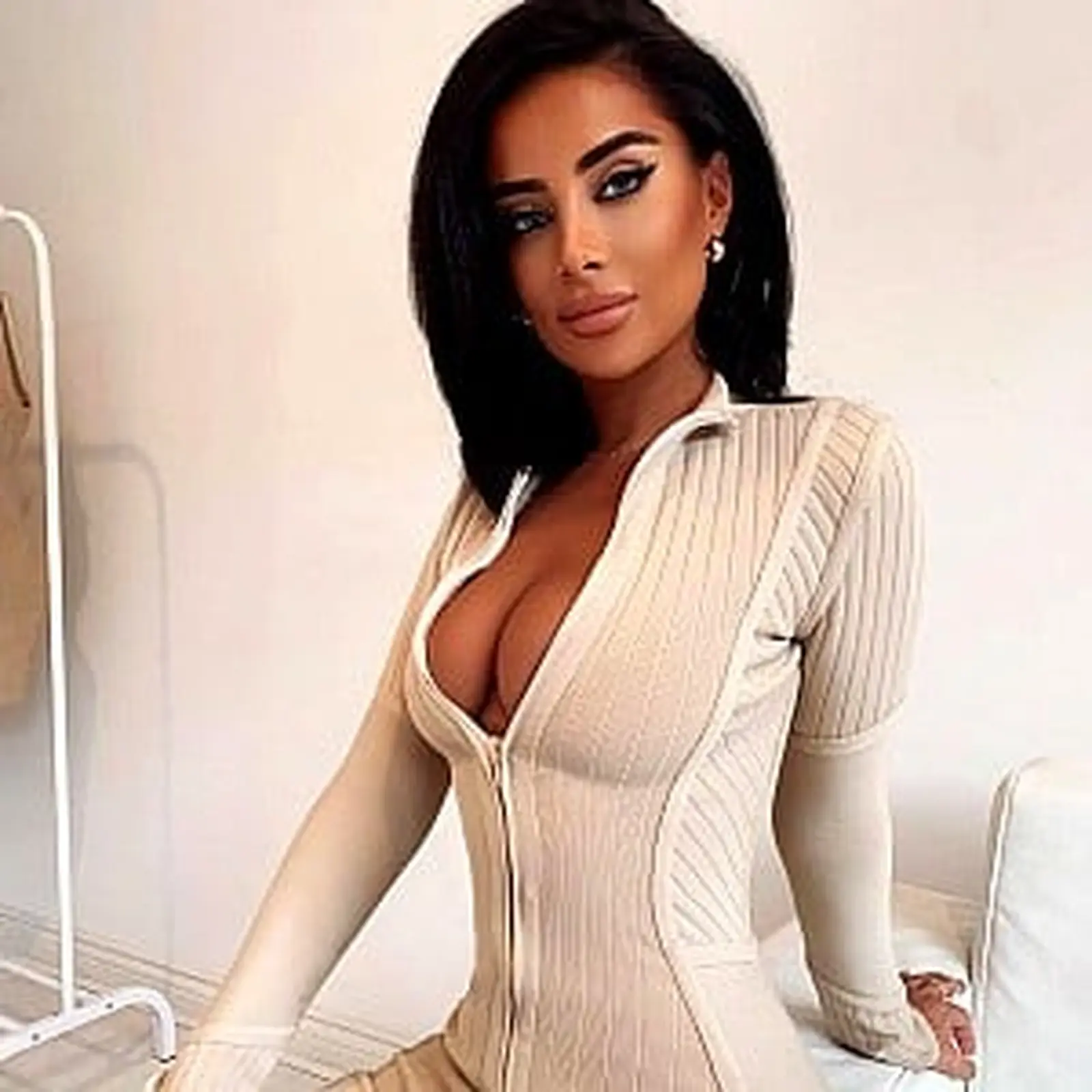 Francine escort in Dubai