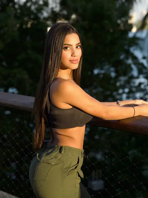 Haley escort in Dubai