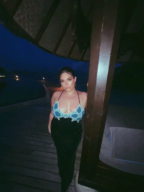 JADEY escort in Dubai