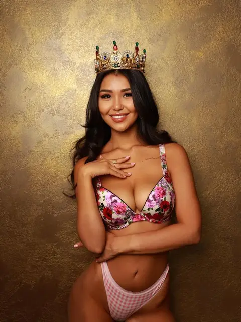 Janna escort in Moscow