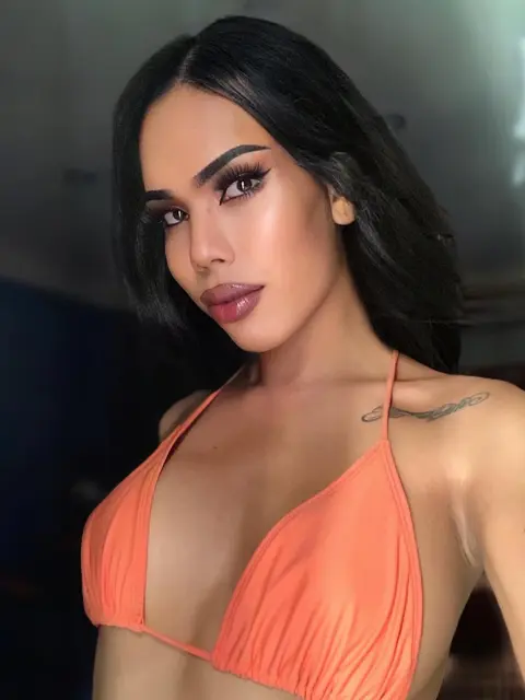 Kamila escort in Dubai