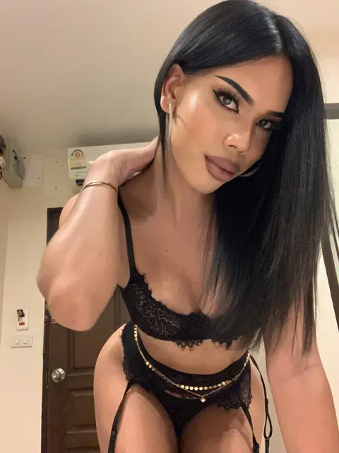 Kamila escort in Dubai