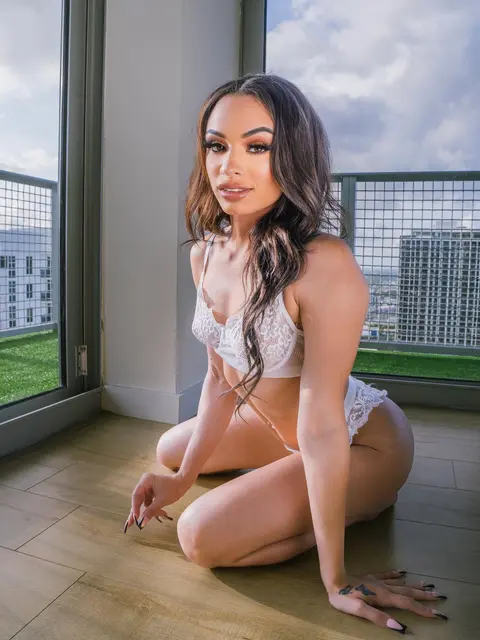 Khalifa escort in London