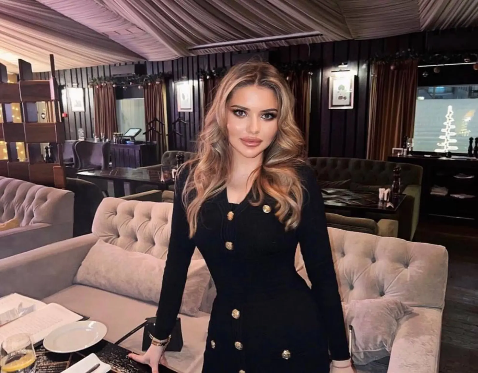 Lesya escort in Dubai