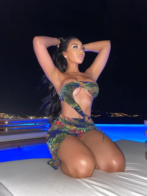 Lisa escort in Dubai