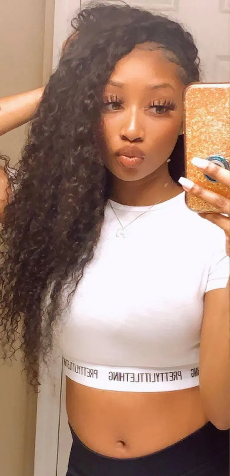 LUCY escort in Dubai