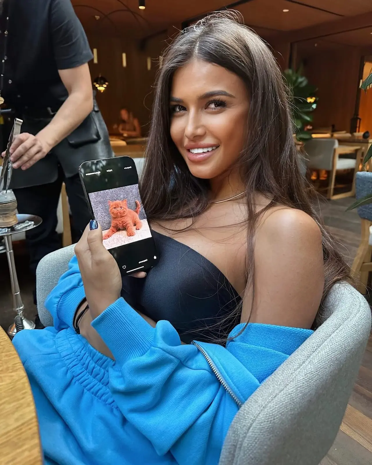 Monika escort in Paris