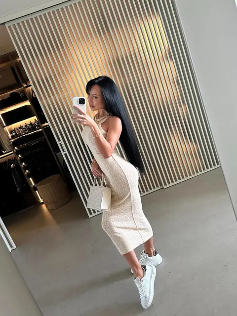 Oksana escort in Paris