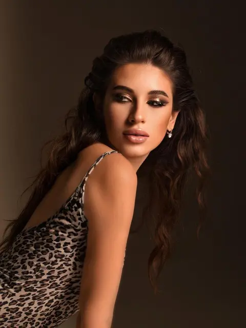 Olya escort in Dubai