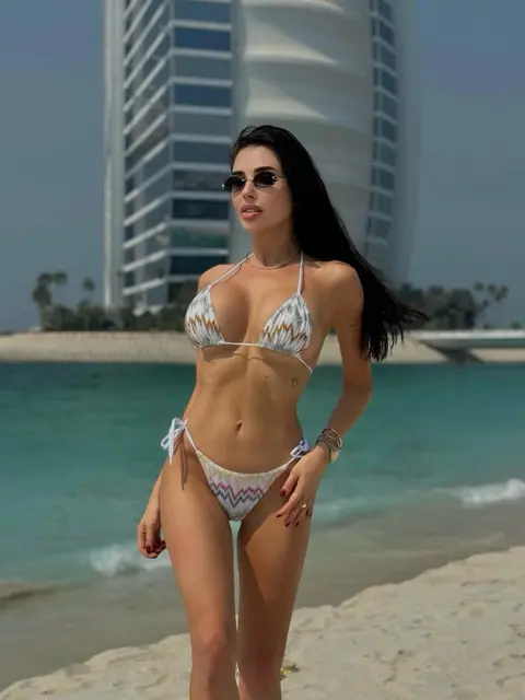 Phoebe escort in London