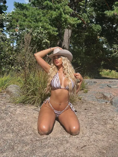 Розелин эскорт в городе Дубай