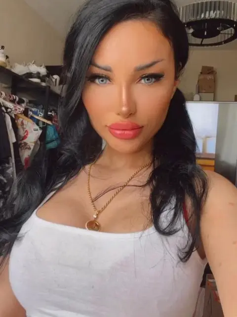 Sude escort in Istanbul