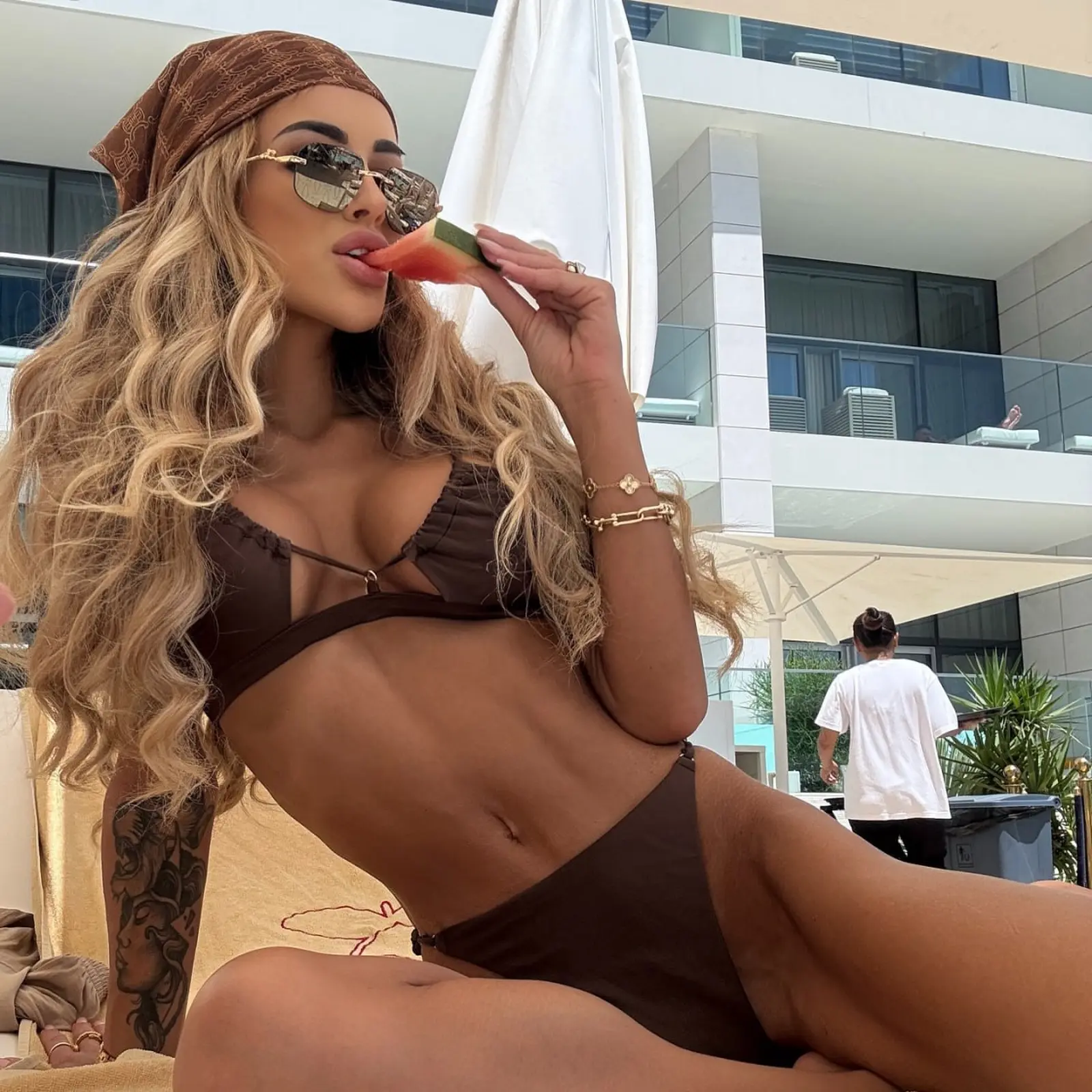Tanya escort in Paris