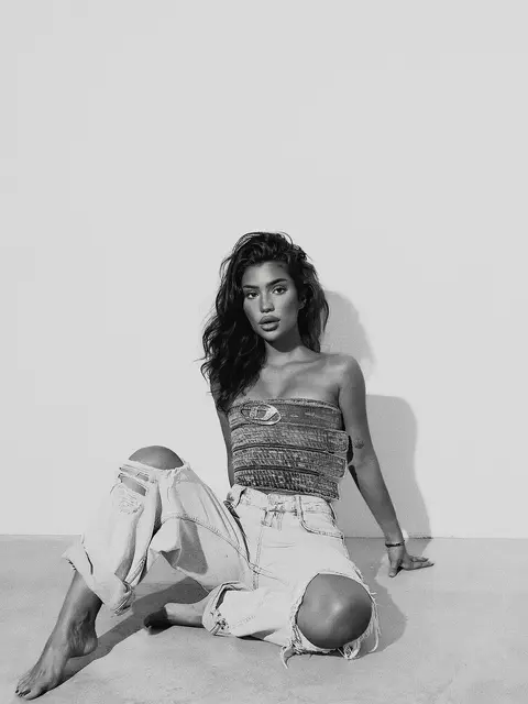 Thalia escort in Dubai