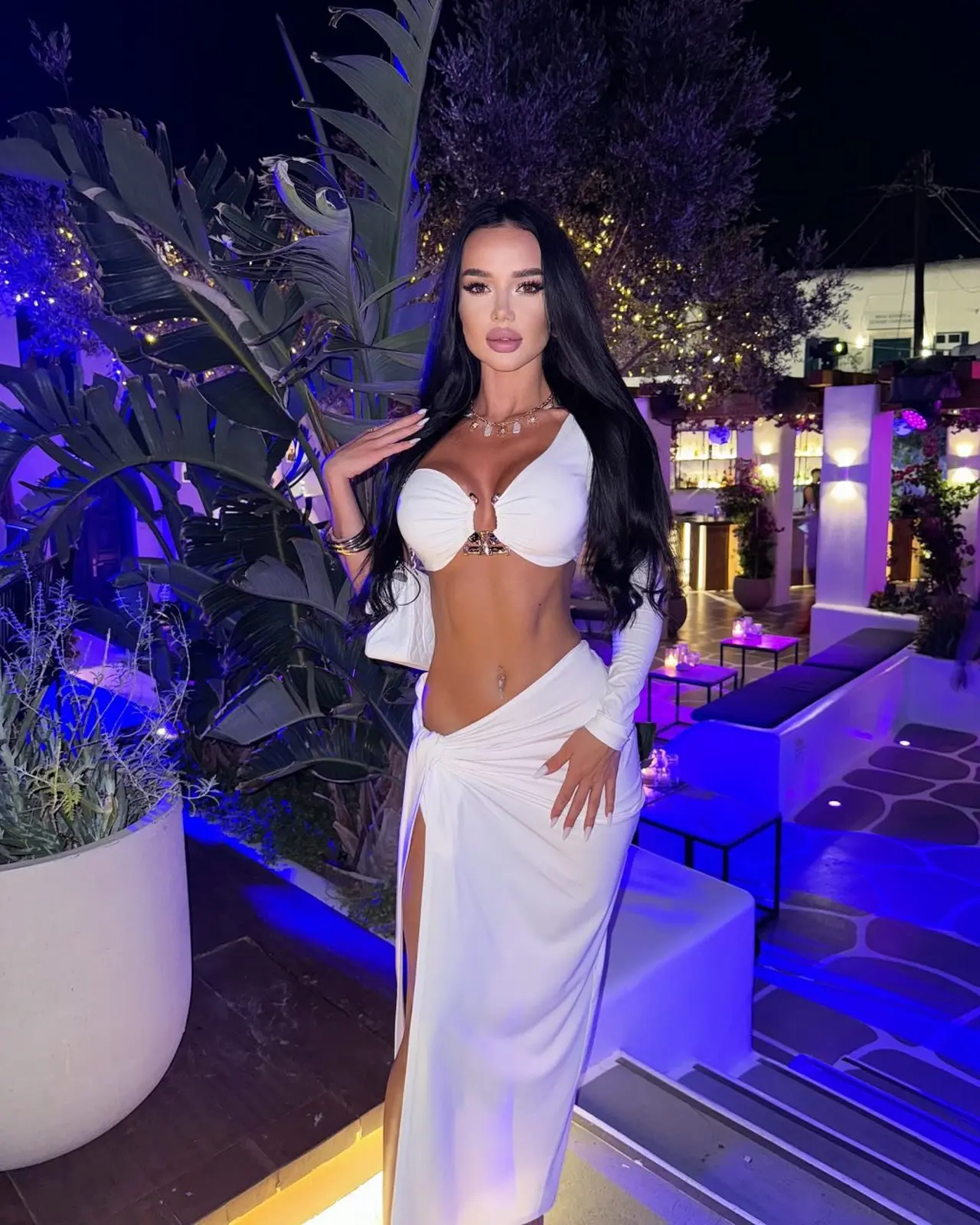 Tisha escort in Paris