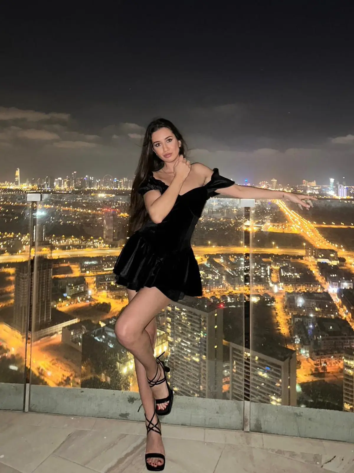 VIKTORIA escort in Dubai