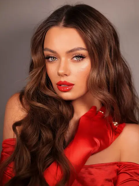 Vivien escort in London