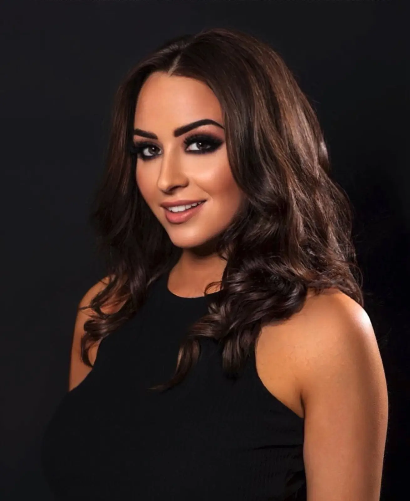 Yvonne escort in Dubai