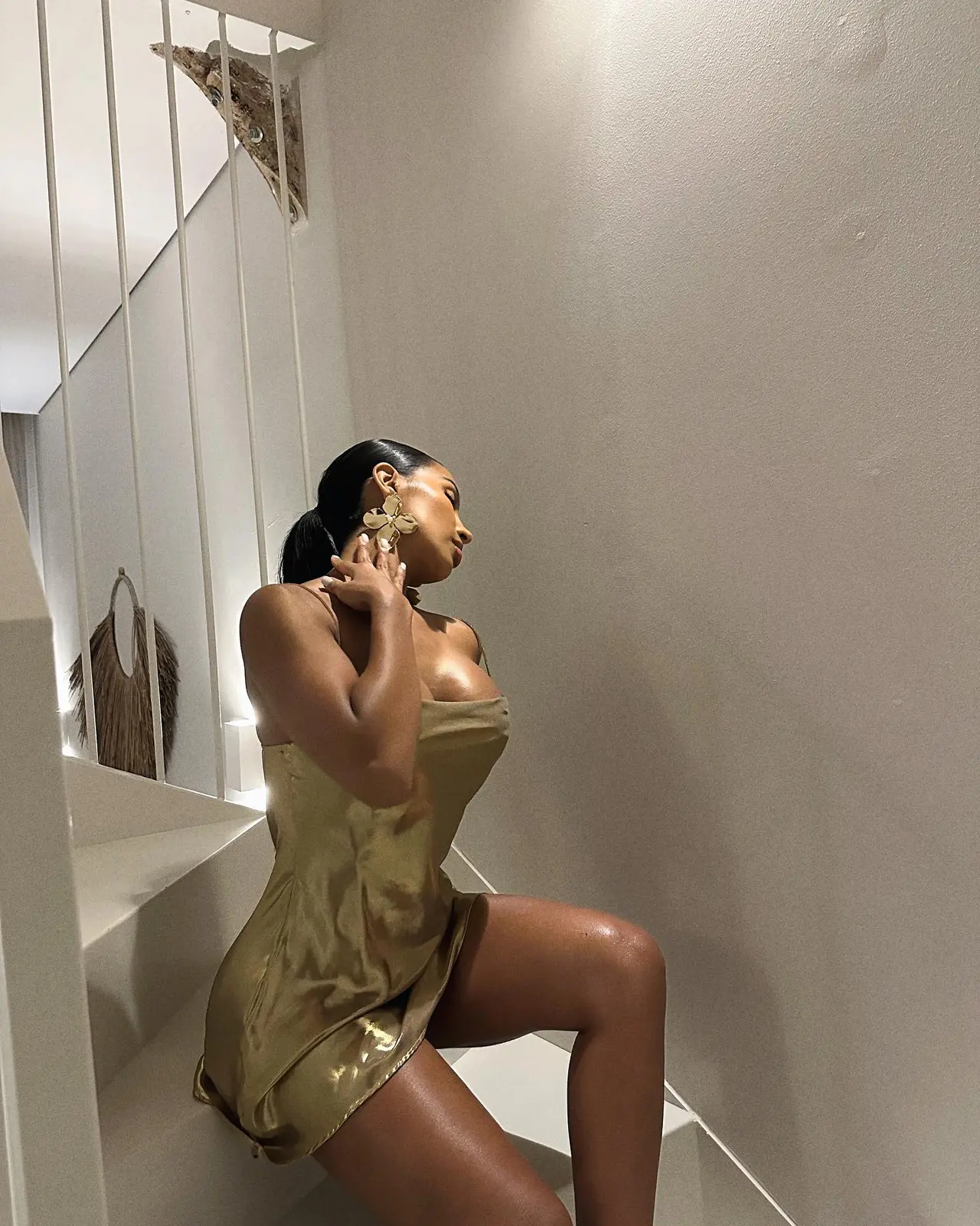 Zahra escort in Dubai