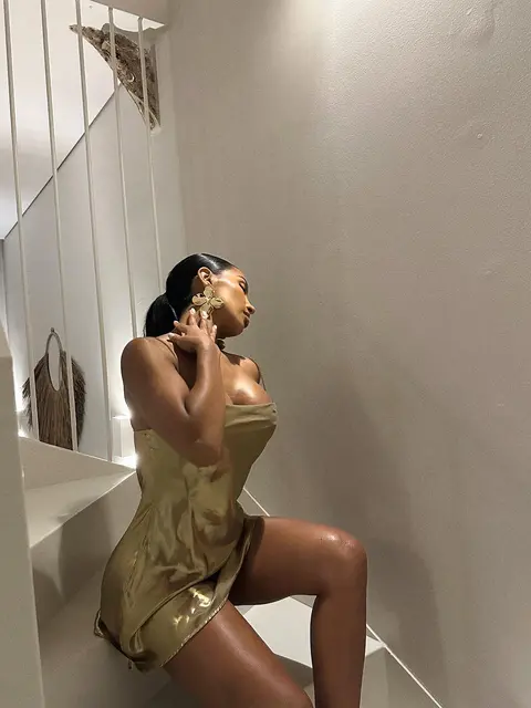 Zahra escort in Dubai