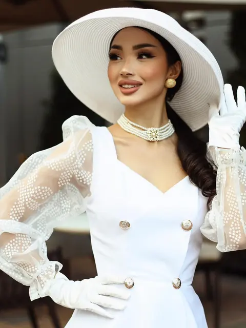 Zira escort in Almaty