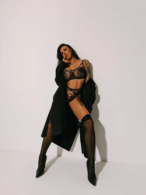 Zorya escort in London